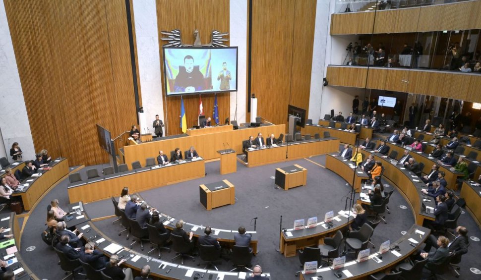 Parlamentarii de extremă dreapta au ieșit din sală la discursul lui Volodimir Zelenski, în semn de protest. S-a întâmplat în Austria
