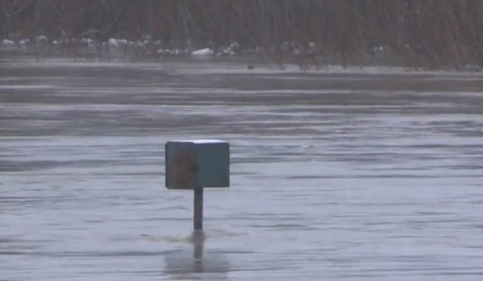 Pericol de inundaţii în zece judeţe din ţară | Avertizare hidrologică până pe 1 aprilie ora 24:00