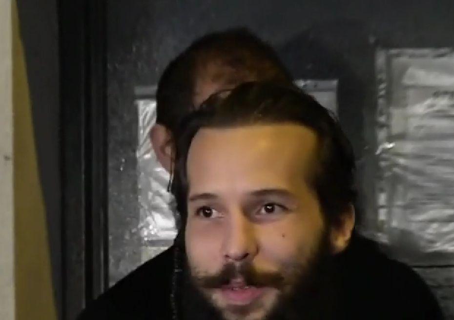 Fraţii Tate au fost eliberaţi din închisoare şi plasaţi în arest la domiciliu | Cum arată după trei luni petrecute în spatele gratiilor 826130