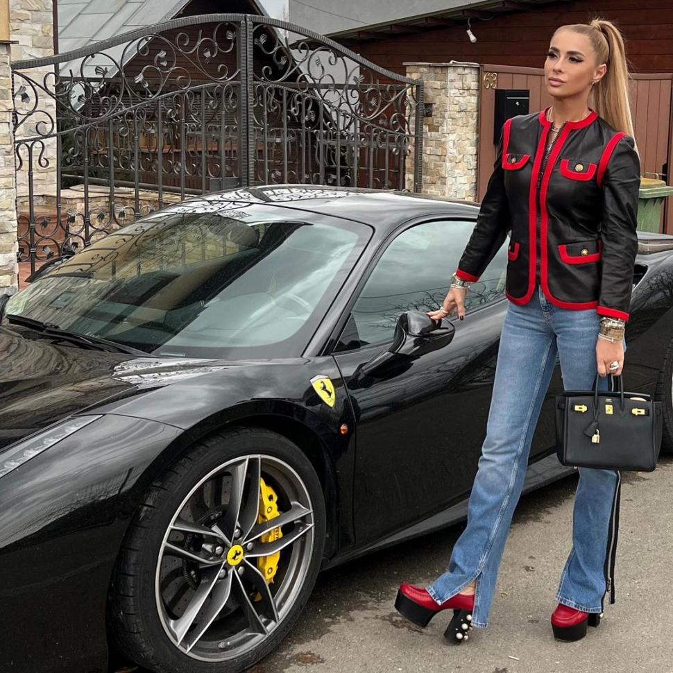 Anamaria Prodan sare în apărarea fraţilor Tate: "Trebuie demonstrat. Nu poţi să arestezi un om şi apoi să cauţi probe" 826236