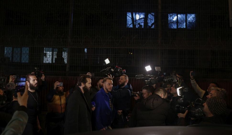 Ce reguli au de respectat fraţii Tate, aflaţi în arest la domiciliu în vila lor de lux din Voluntari 826214