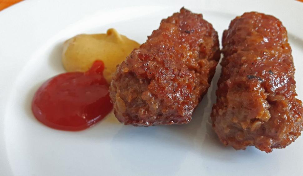 Cât a ajuns să coste un mic la Târgul de Paște de la Craiova. E mai scump decât un kilogram de mere 826334