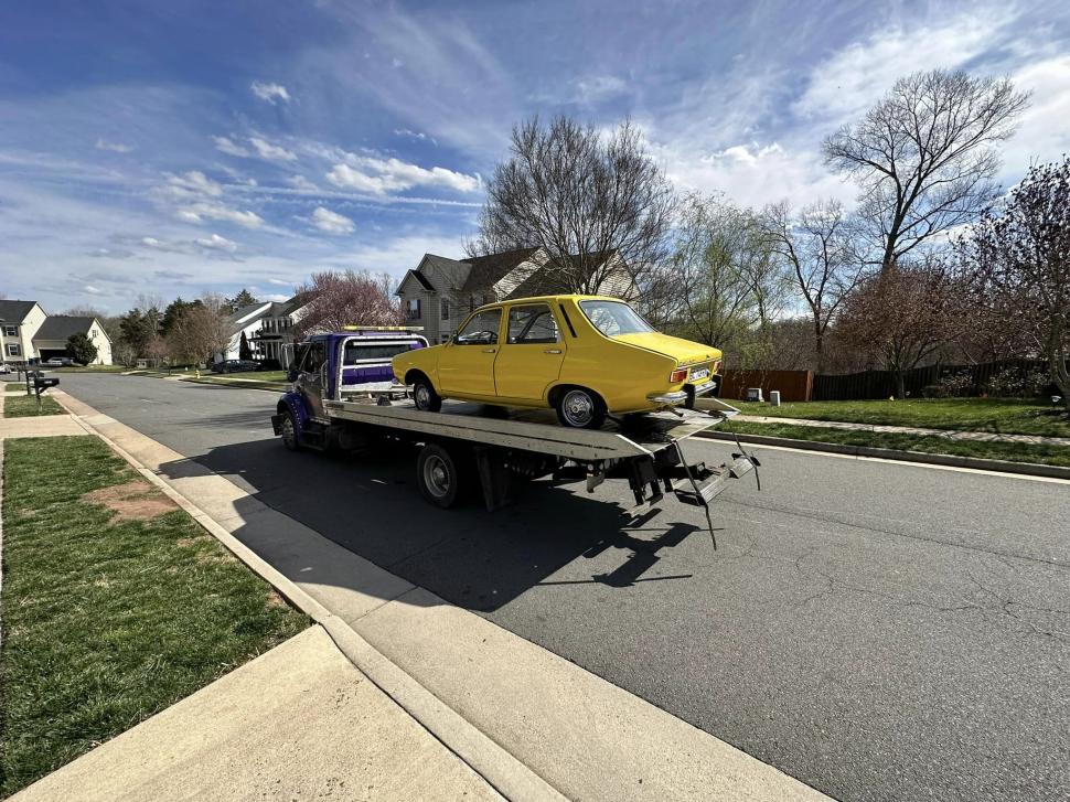 Un român și-a adus în America o Dacie veche de aproape 50 de ani. În cât timp a ajuns mașina la destinație 826386