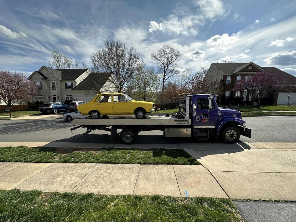 Un român și-a adus în America o Dacie veche de aproape 50 de ani. În cât timp a ajuns mașina la destinație 826387