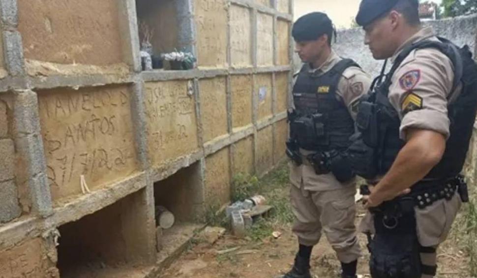 O femeie îngropată de vie a fost salvată de poliţişti. Strigătele disperate au fost auzite într-un cimitir din Brazilia 826495