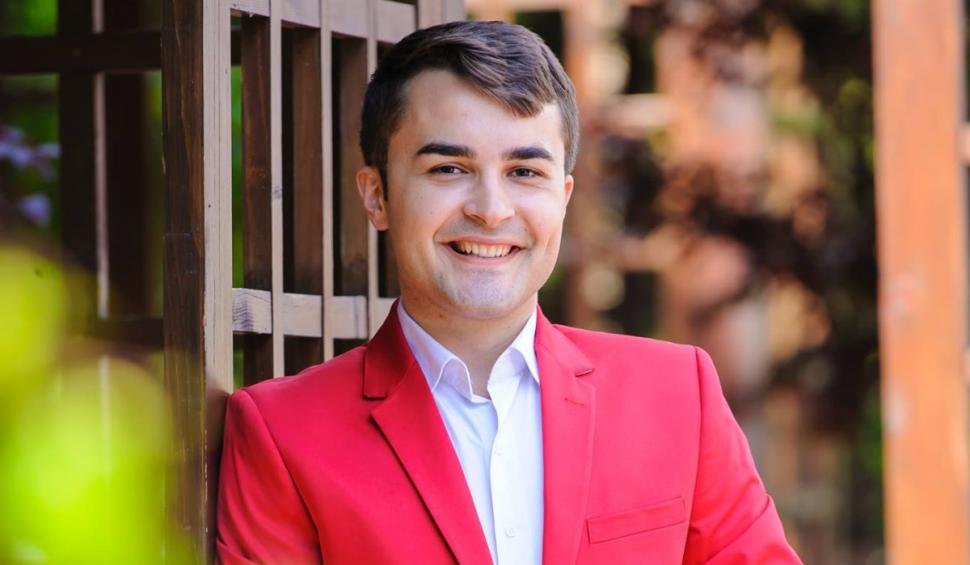 Un cântăreţ îndrăgit de muzică populară a murit la 31 de ani. "Lumina reflectoarelor s-a stins pentru el!" 826694