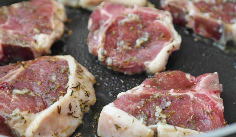 Cât costă carnea miel în magazine înainte de Paşte 827291