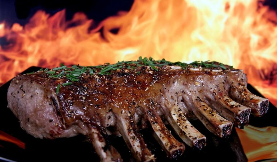 Cât costă carnea miel în magazine înainte de Paşte 827297