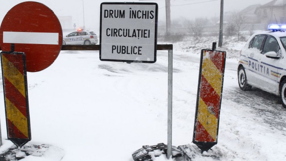 Lista drumurilor închise din cauza zăpezii. Este cod roșu de ninsori și viscol