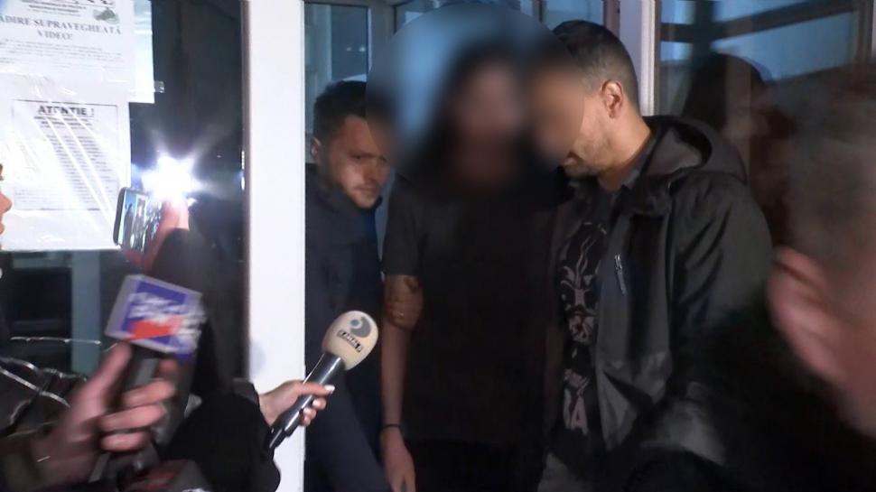 Mesajul postat de adolescentul de 16 ani din București, înainte să o atace pe profesoară cu un cuțit. Elevii se tem să mai meargă la școală 827136