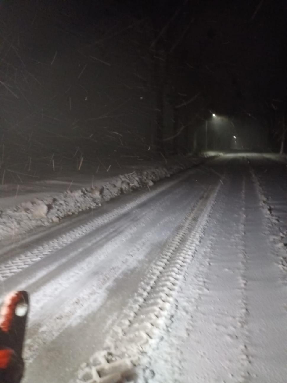 Vortexul polar a paralizat România | Zăpada face prăpăd în regiunea Moldovei | Zeci de şoferi au rămas captivi, cu orele, în nămeţi 827113