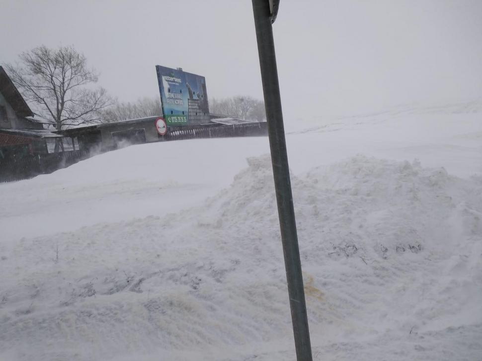 Vortexul polar face prăpăd în România! Pompierii intervin să salveze sute de persoane blocate din cauza zăpezii 827158