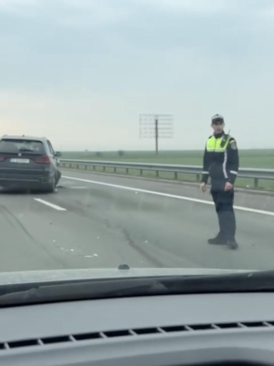 Benny Adegbuyi și soția sa, implicați într-un accident grav! Circulau cu 200 km/h și au intrat în parapet 827572