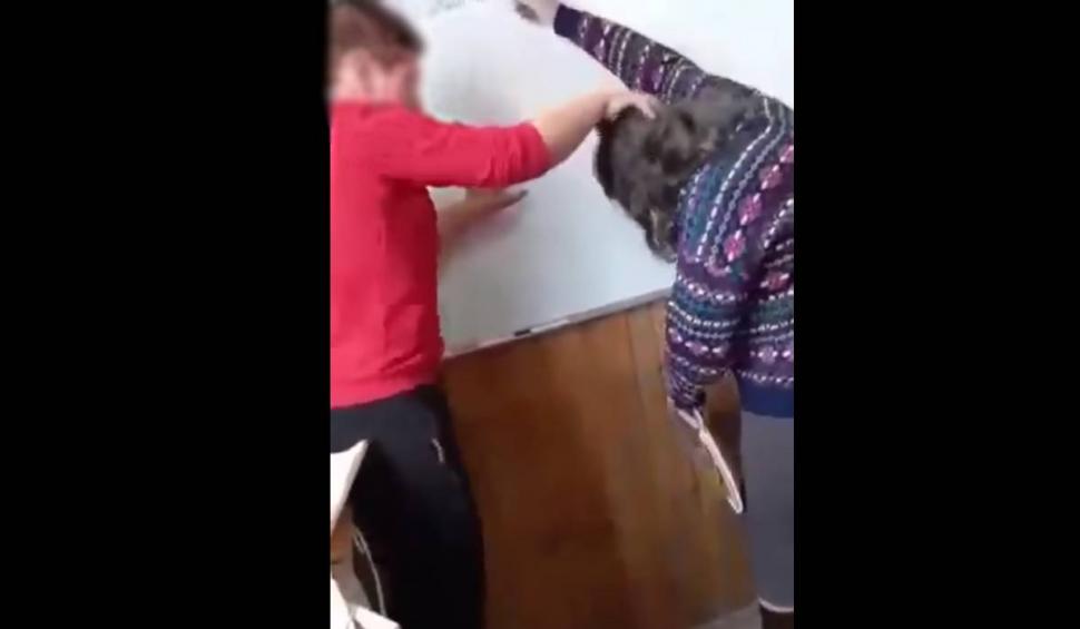 Prima reacție a profesoarei batjocorite de elevi, în Prahova: "Nu s-a întâmplat nimic grav" 827693