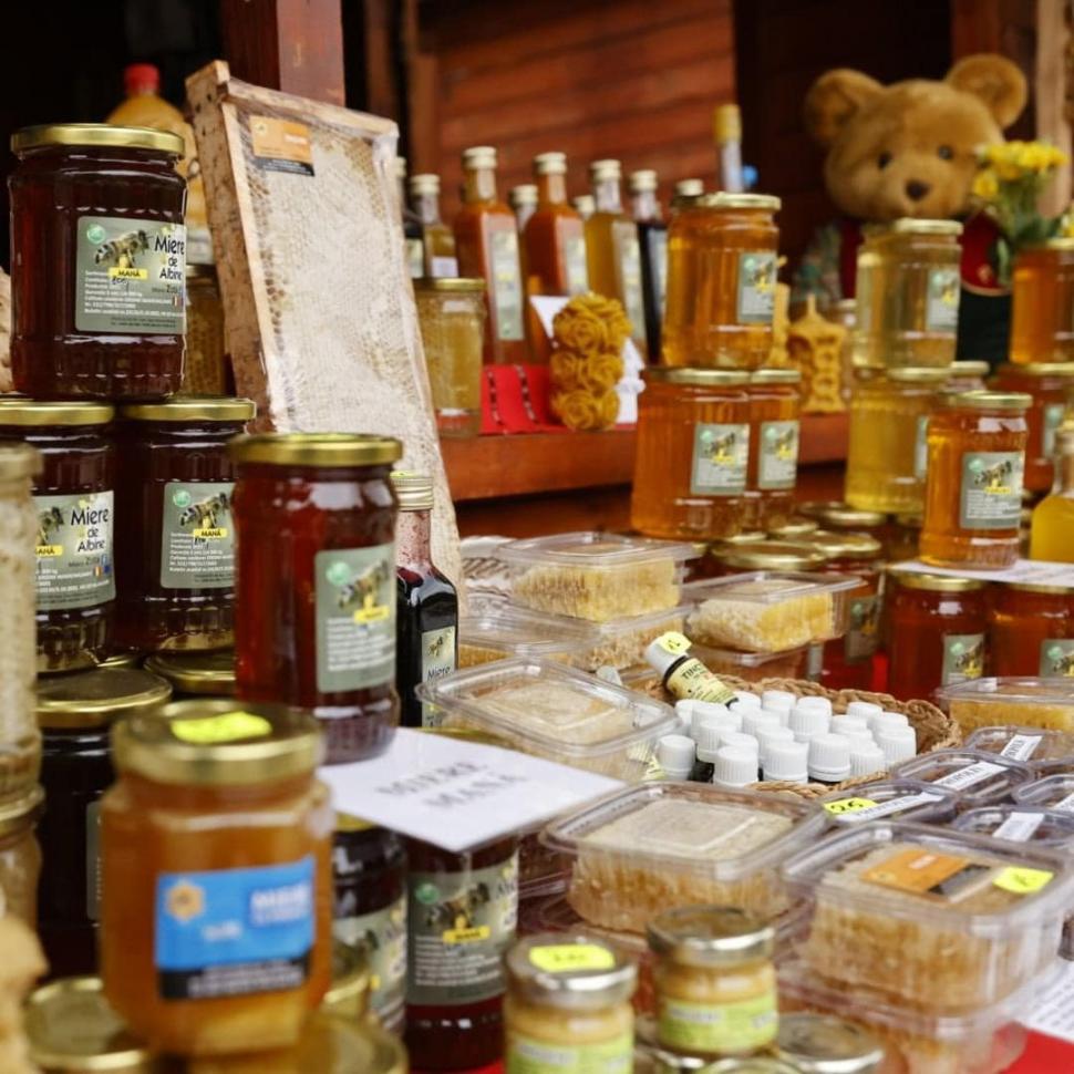 Cât costă un kilogram de cârnați sau un chec la Târgul de Paște al Capitalei 2023 827785