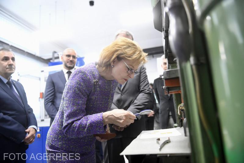 Principesa Margareta și Principele Radu, vizită istorică la Monetăria Statului  828164