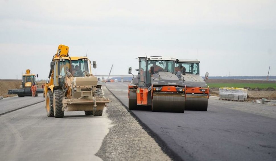 Sorin Grindeanu, pe lotul 2 al Autostrăzii A0: "Constructorul a spus că va finaliza lucrările cu un an mai devreme"