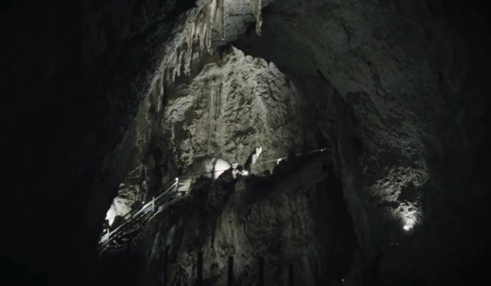 Peștera din România care are peste 10 milioane de ani! Puţini turişti ştiu despre ea
