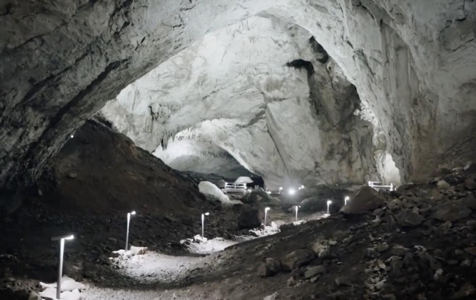 Peștera din România care are peste 10 milioane de ani! Puţini turişti ştiu despre ea 828383