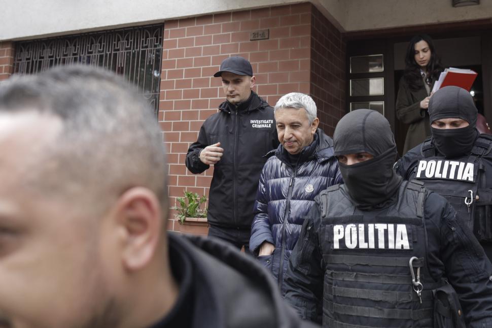 Stenograme incendiare în dosarul lui Dan Diaconescu: "Aşa, fetiţa mea, să mă asculţi" | A fost filmat cu un telefon ascuns printre animale de pluş 828345