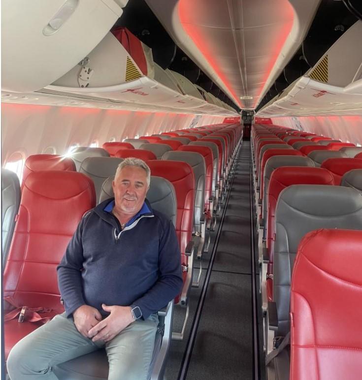 "A fost ceva cu totul unic" | Cum a fost tratat un britanic care a călătorit singur într-un avion pe ruta Portugalia - Irlanda de Nord 828639