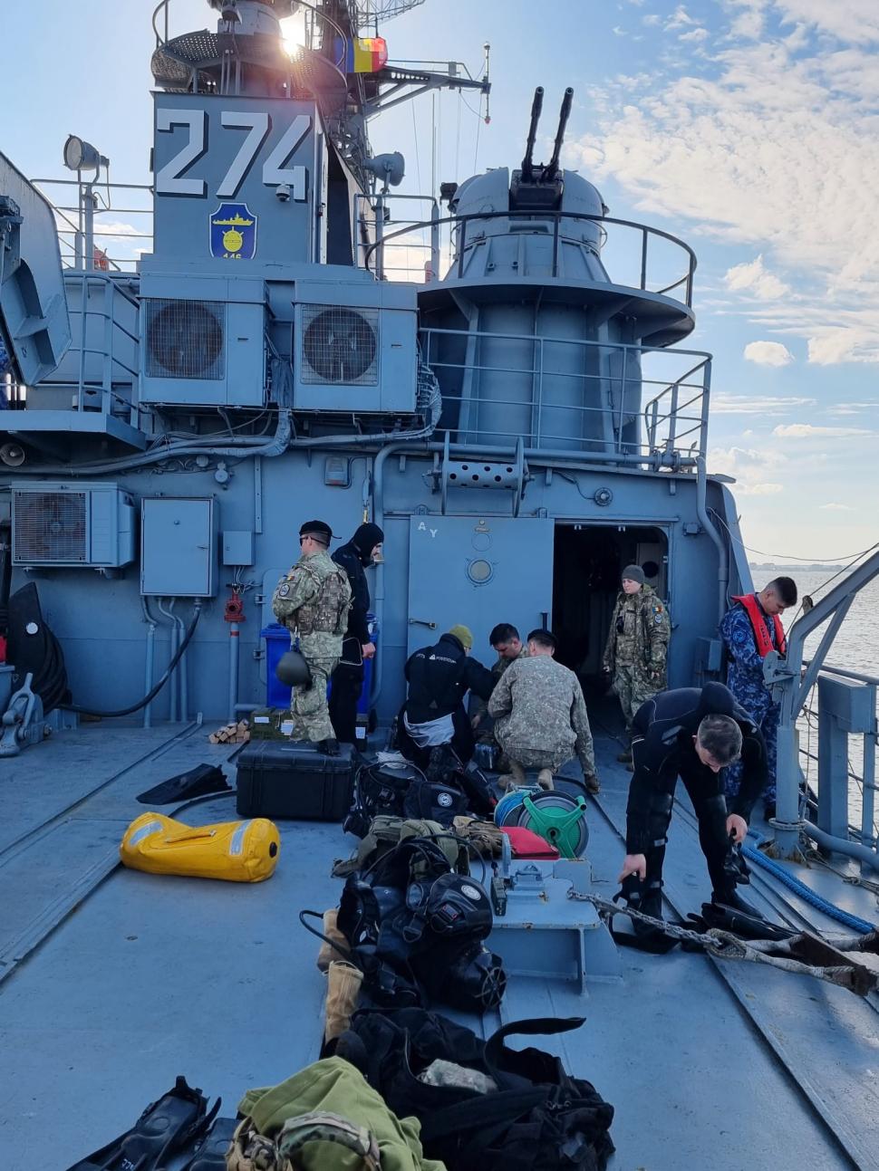 Mina găsită în Marea Neagră a fost neutralizată. Anunţul Forţelor Navale Române 828589