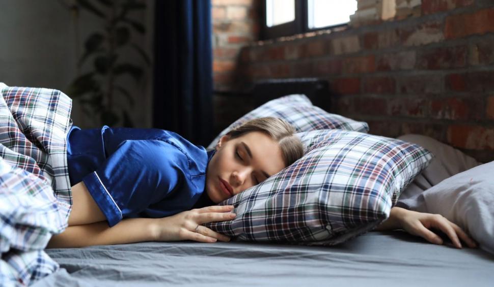 Remediul care te scapă de insomnie. Se iau seara şi se găsesc în farmacii la preţuri de la 8,5 lei 828623