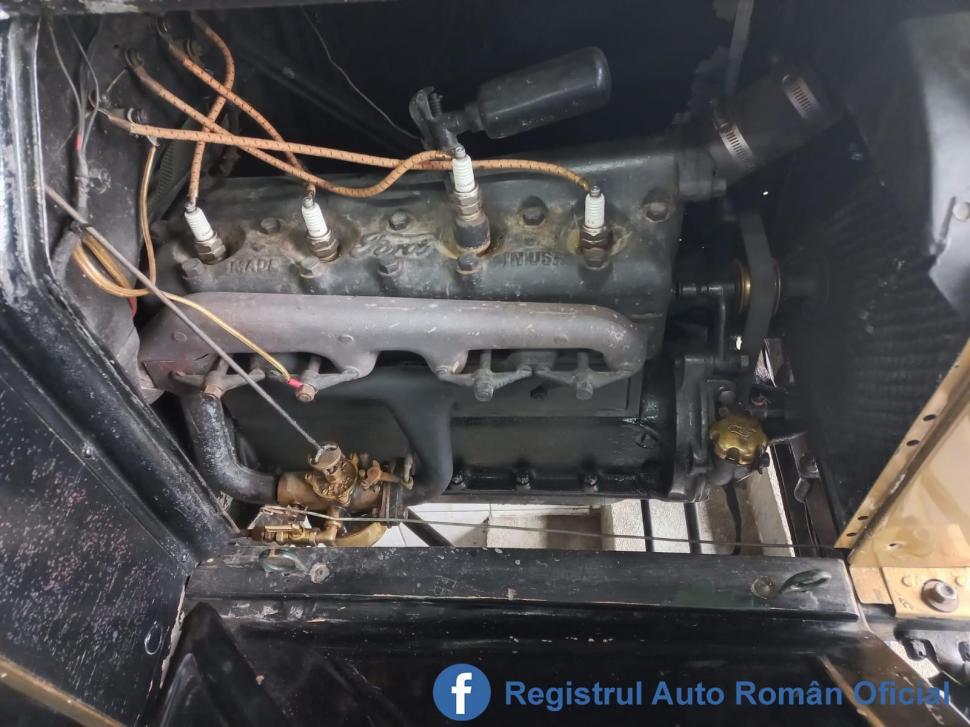 Un român a adus la RAR o mașină fabricată în 1914, care se poate vinde cu 70.000 de dolari: "Este o onoare să-i auzi sunetul motorului" 828486