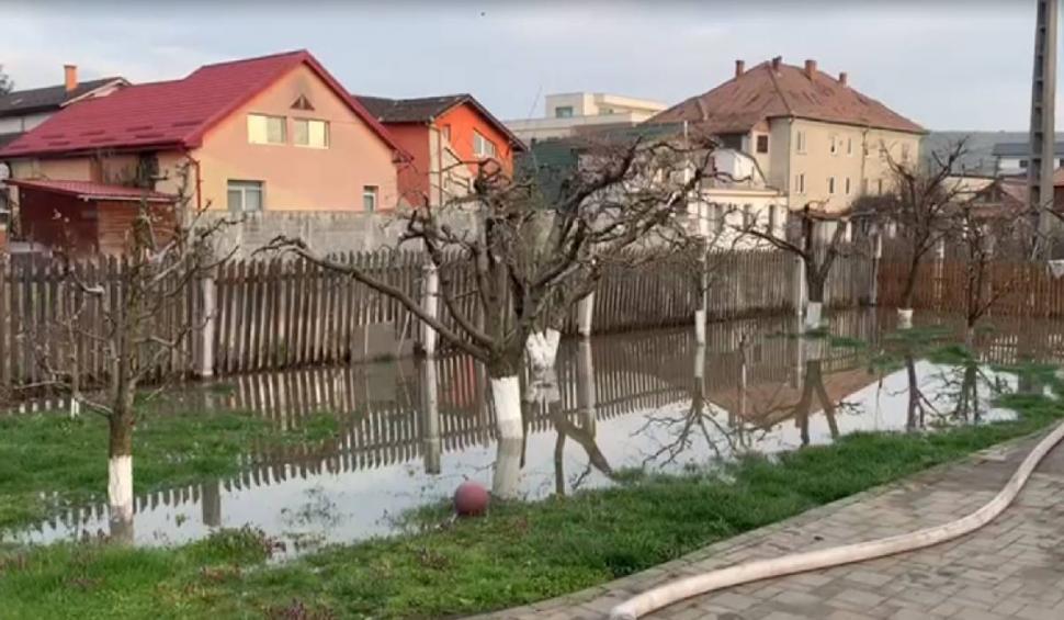 Dezastru înainte de Paște. Zeci de case, inundate după o avarie la o conductă, în Cluj 828653