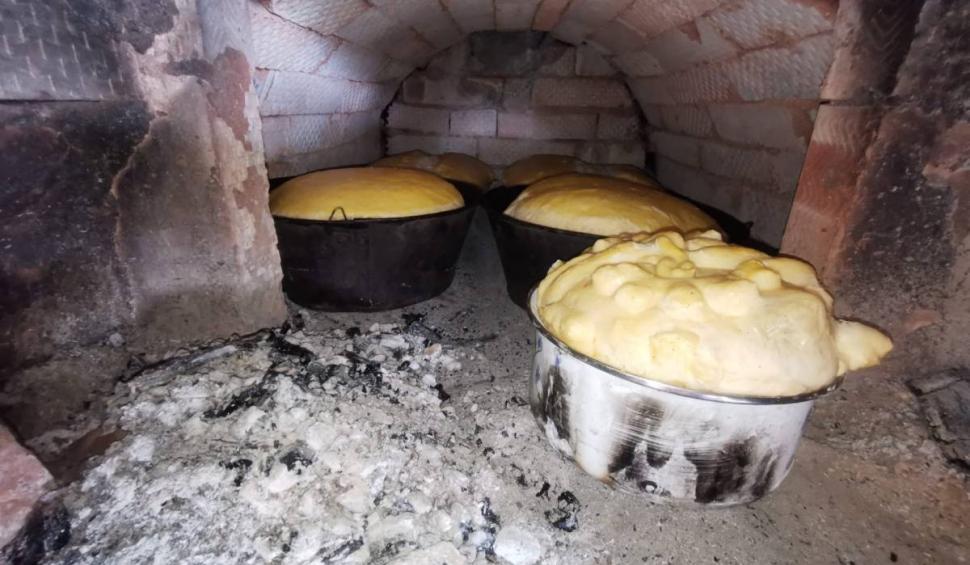 Ce pregătiri de Paște se fac în Maramureș, în Vinerea Mare | Tradițiile de la Vadul Izei 828676