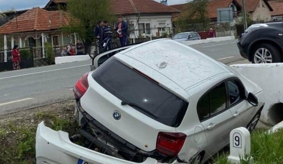 Accident teribil cu trei mașini în Gorj. Un bebeluș este în stare gravă, iar alte șase persoane au ajuns la spital 828955