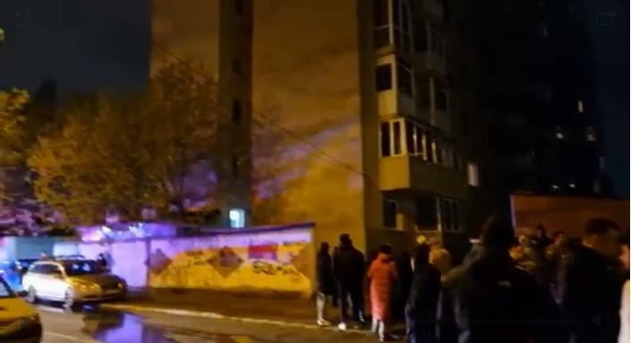 Incendiu cu mari degajări de fum la un apartament din Sectorul 1, Bucureşti | Mai mulţi locatari au fost evacuaţi 829274
