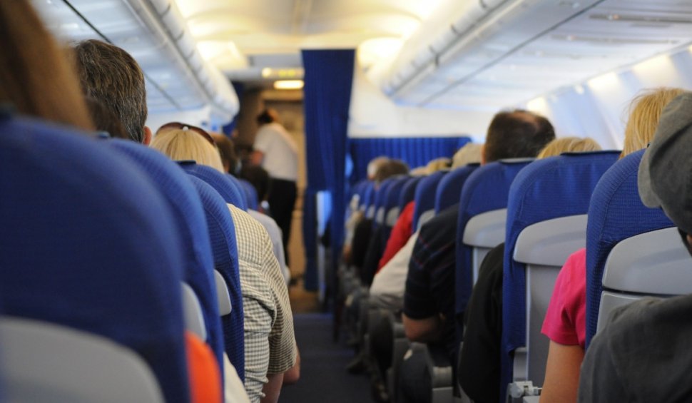 Ghid pentru alegerea celor mai bune locuri în avion | Recomandările unei însoţitoare de bord