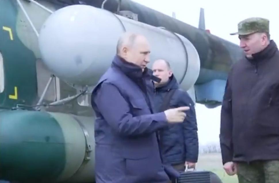 Putin a făcut o vizită-surpriză în regiunea ocupată Herson din Ucraina 829124