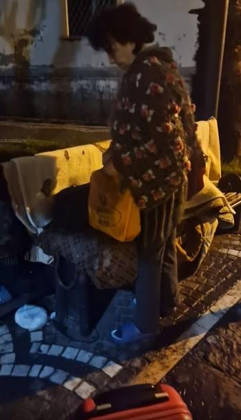Rămasă fără loc de muncă, o badantă româncă a ajuns să doarmă pe străzile din Italia 829325