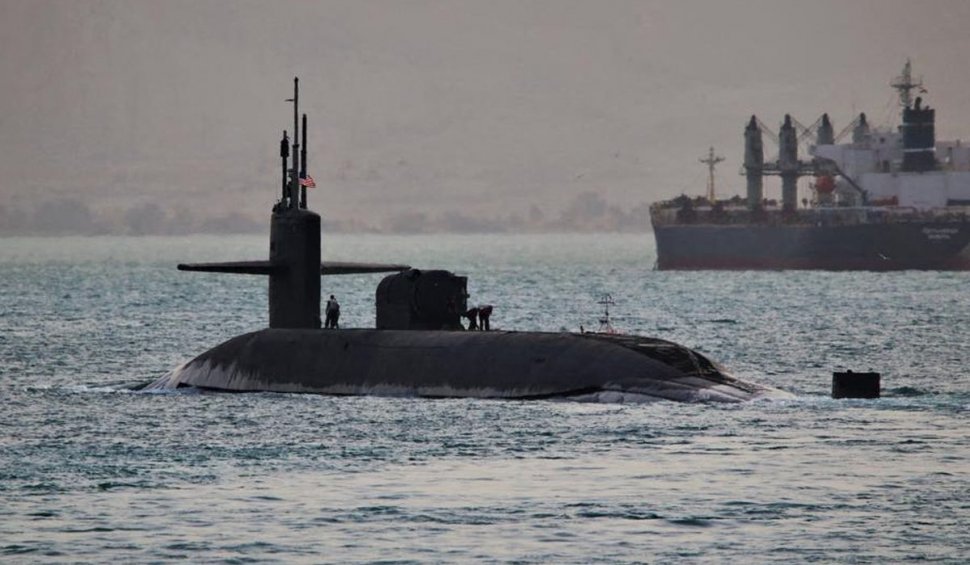 Iranul anunță că a scos la suprafață un submarin american în Strâmtoarea Ormuz