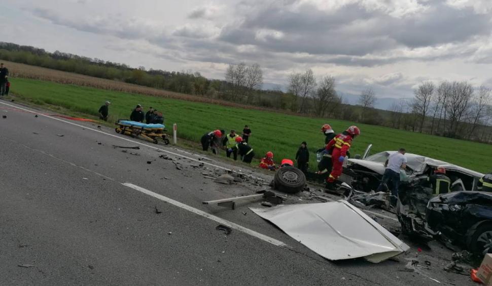 Accident teribil cu patru mașini pe DN1, în Brașov. Șapte persoane au fost rănite 829785