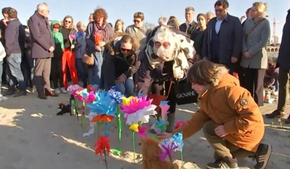 "De cinci zile inima mea este frântă. Am plâns mult și nu sunt singura". Belgia, în lacrimi după moartea lui Raul, băiețelul român, aruncat pe fundul apei 829758