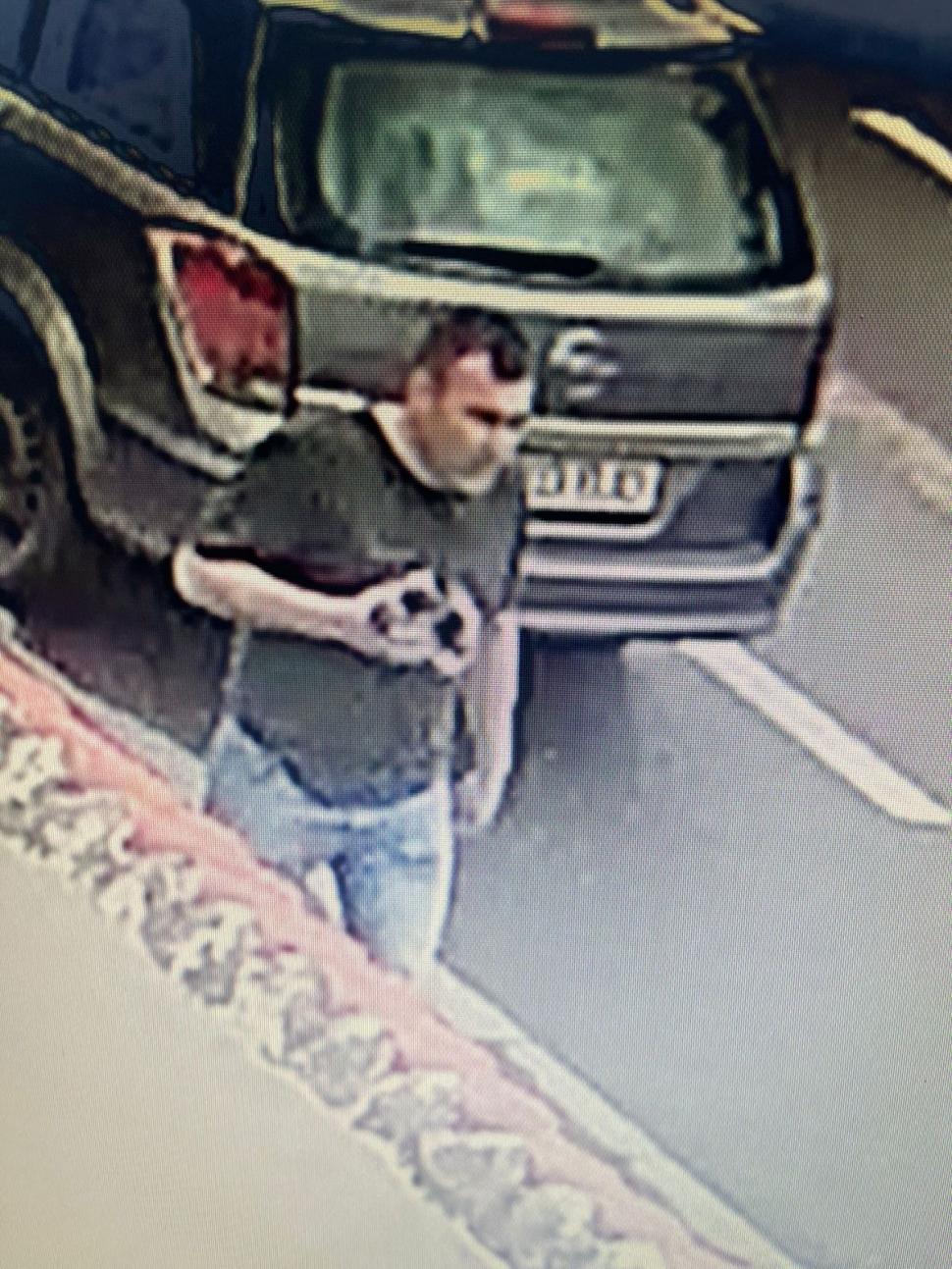 El este atacatorul care l-a înjunghiat, ieri, pe patronul unui club cunoscut din Dorobanți | Ce a făcut înainte de atac 829773