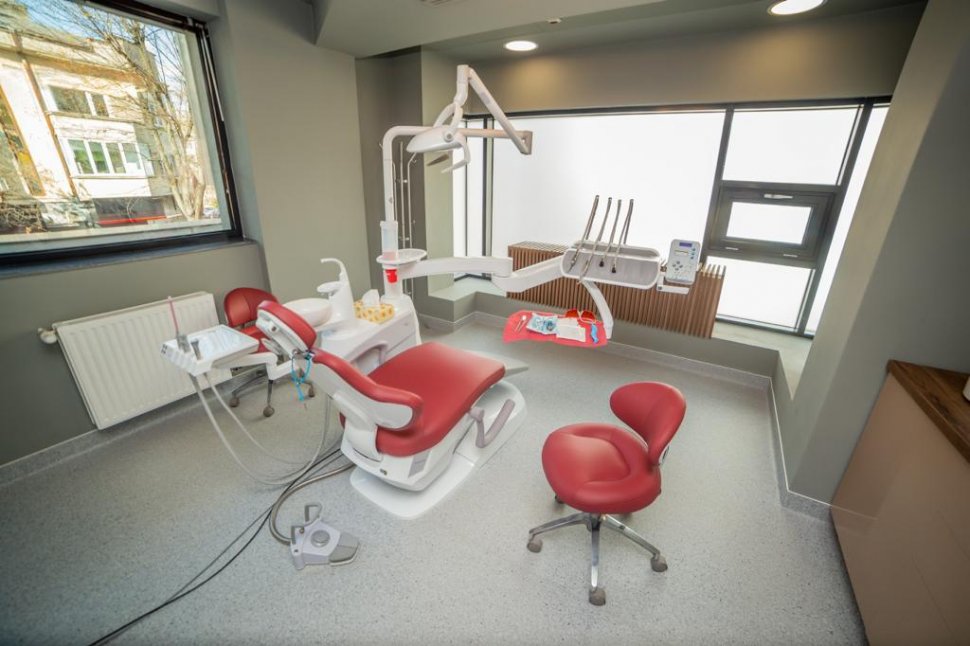Igienizarea dentară ca la salon. Cum arată primul SPA dentar din România