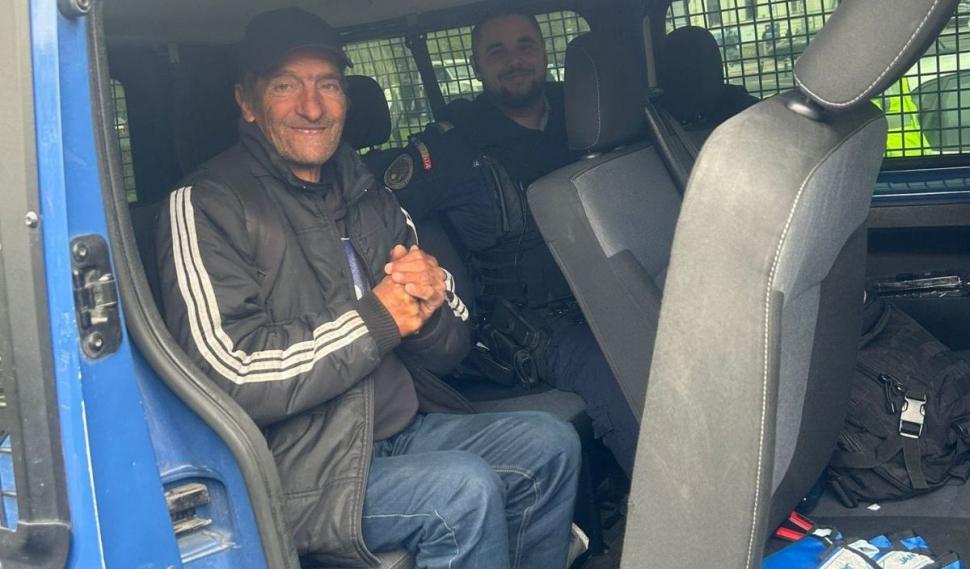 Un cioban de 63 de ani a mers patru zile pe jos ca să ajungă acasă. "Nu am bani de bilet și vreau să ajung la familia mea" 829936