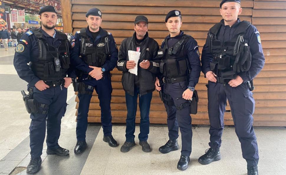 Un cioban de 63 de ani a mers patru zile pe jos ca să ajungă acasă. "Nu am bani de bilet și vreau să ajung la familia mea" 829938