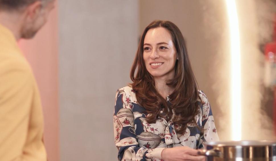 Poveşti cu prinţi şi prinţese, eleganţă şi arome, într-o nouă ediţie "Gătit la costum" | Alina de Roumanie: "Nu a venit pe cal alb, nici mărcar pe cel maro" 829541