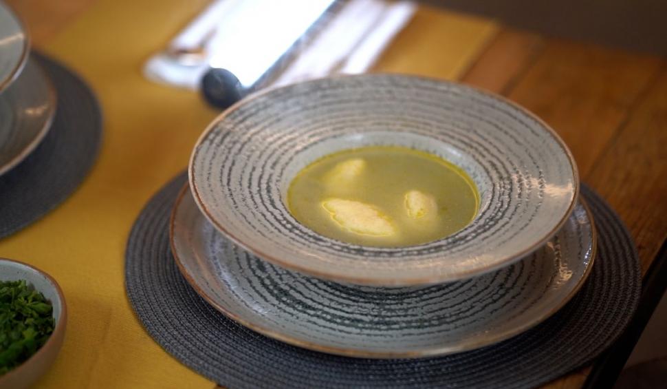 Poveşti cu prinţi şi prinţese, eleganţă şi arome, într-o nouă ediţie "Gătit la costum" | Alina de Roumanie: "Nu a venit pe cal alb, nici mărcar pe cel maro" 829542