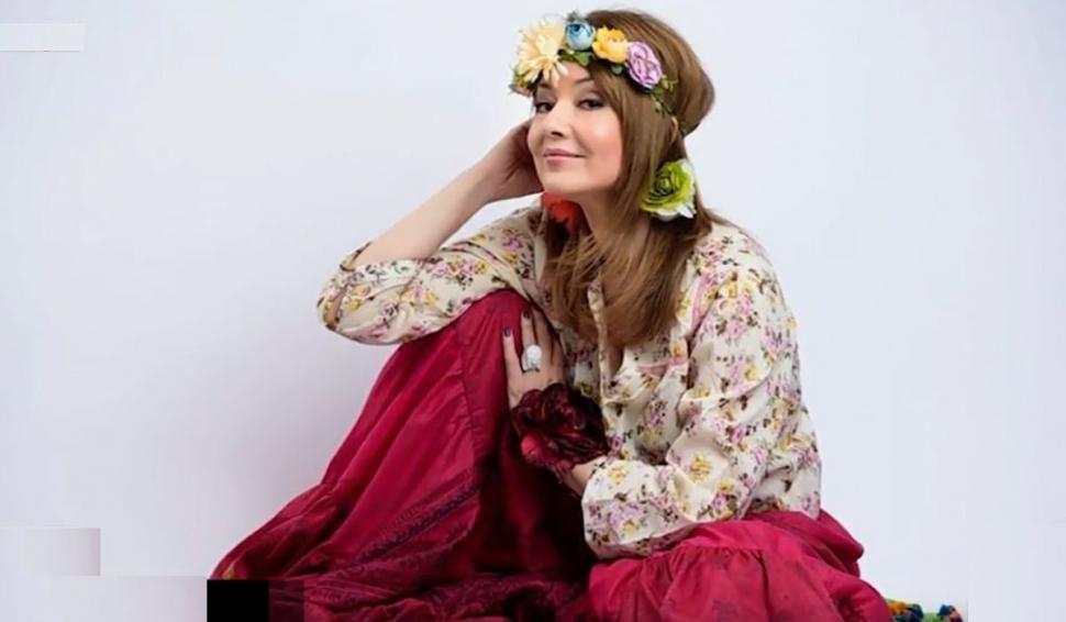 Recunoşti fetiţa cu pampoane, vocea unei generaţii? "Tata s-a opus acestei cariere, dar am răzbit până la urmă" 829916