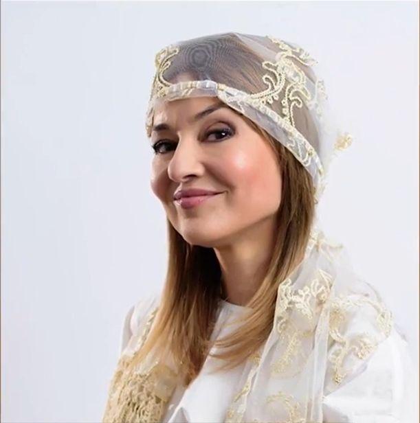 Recunoşti fetiţa cu pampoane, vocea unei generaţii? "Tata s-a opus acestei cariere, dar am răzbit până la urmă" 829917