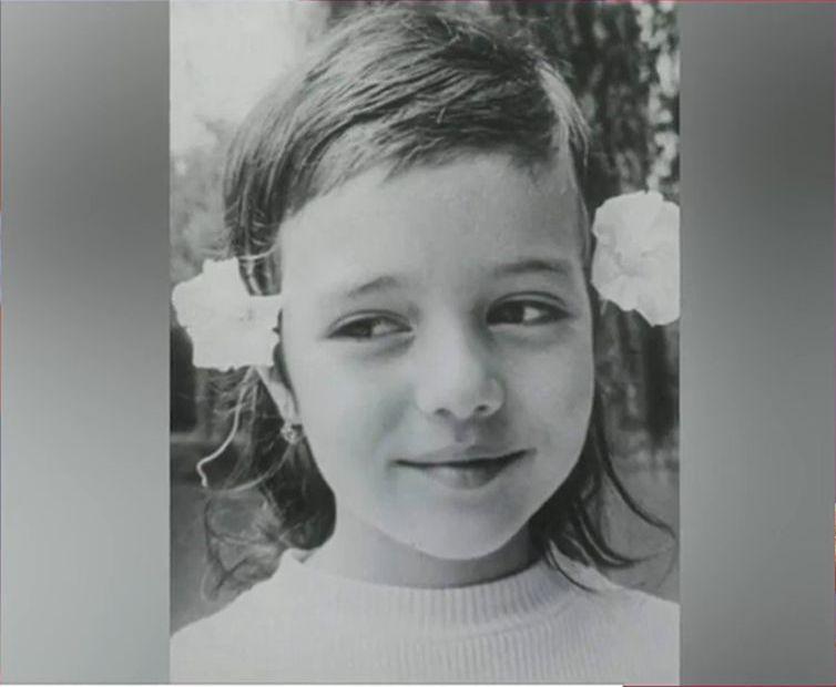 Recunoşti fetiţa cu pampoane, vocea unei generaţii? "Tata s-a opus acestei cariere, dar am răzbit până la urmă" 829920