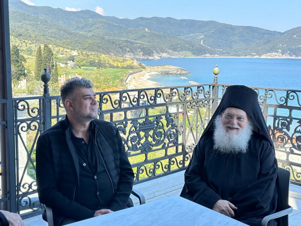 Președintele PSD, urări de Sfântul Gheorghe, de la Muntele Athos