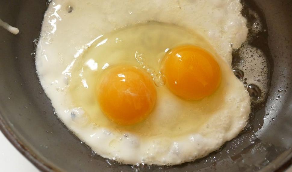 Secretul cu care un român îşi vinde marfa în piaţă fără să stea la tarabă. "E modelul din Elveţia şi nu-mi lipseşte niciun leu" 830056