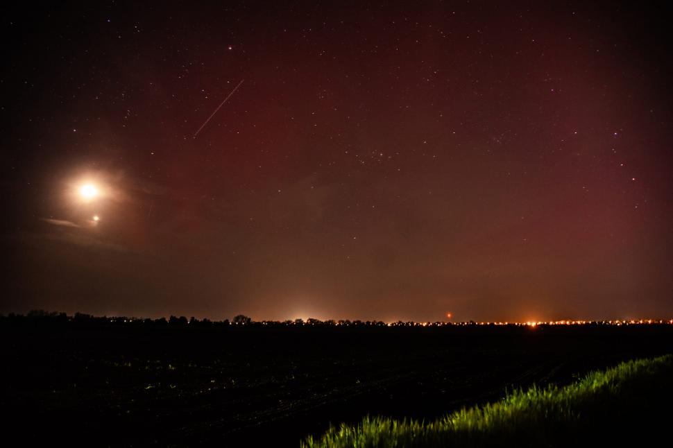 Fenomen inedit pe cerul Europei! Aurora Boreală, vizibilă din mai multe țări, inclusiv din Ungaria 830131